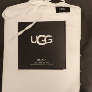 NWT - UGG FULL SIZE SHEETS